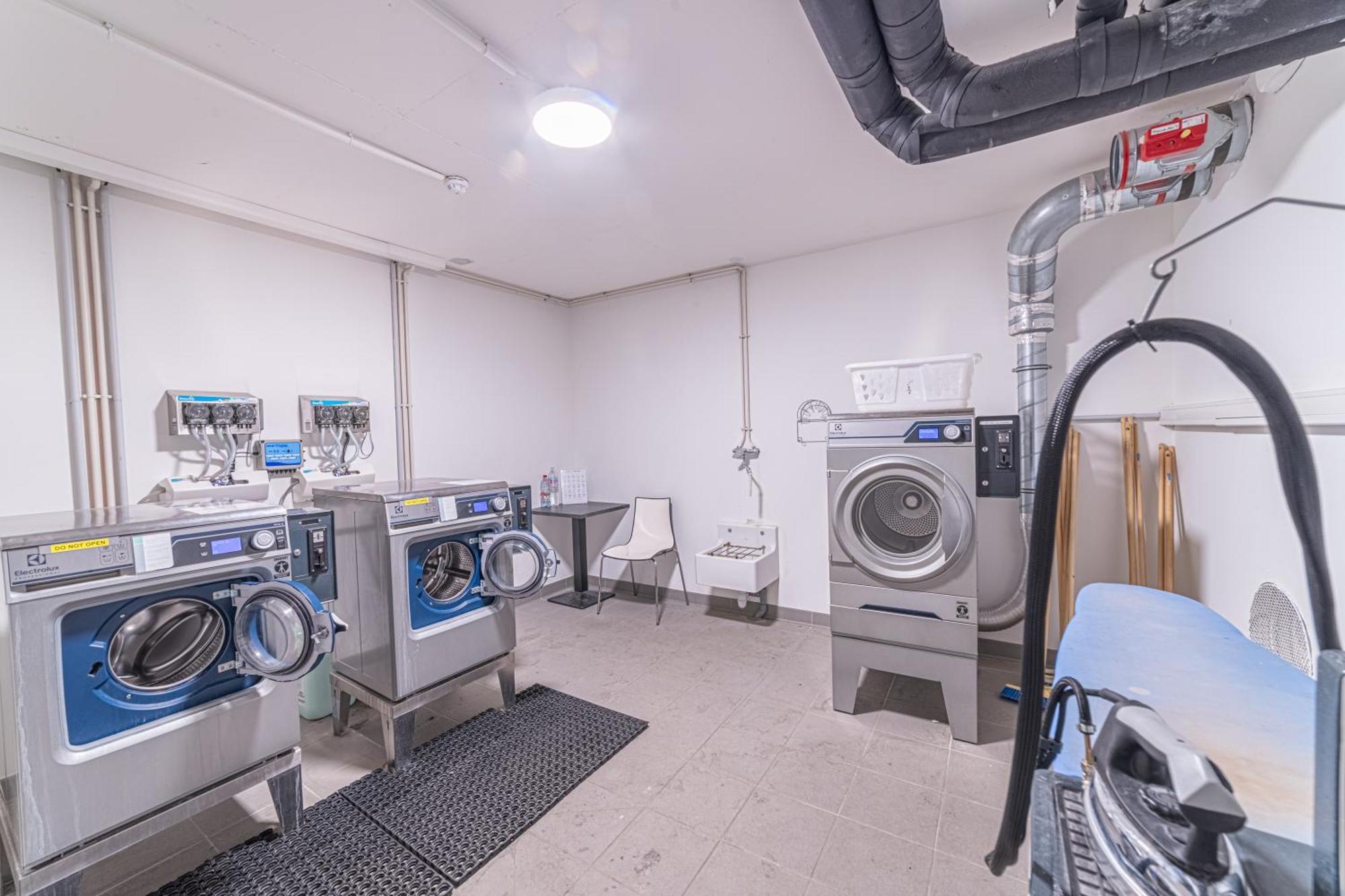 Montempo Apparthotel Bordeaux Centre - Bassins A Flot 外观 照片